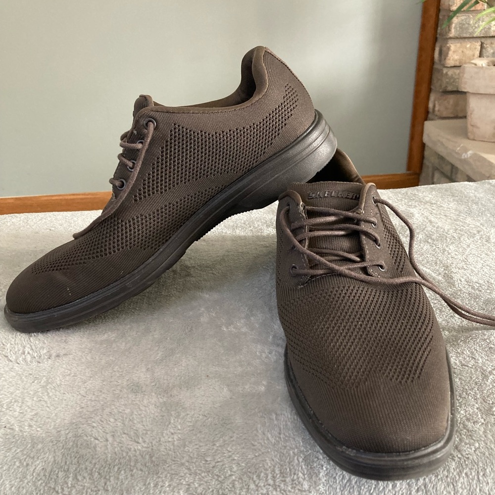 Skechers dress shoe, size 10